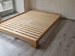 Tauri postel přírodní 160x200