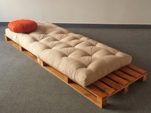 Jednolůžková paletová postel 80x200 cm (velikost palet 80x240 cm)