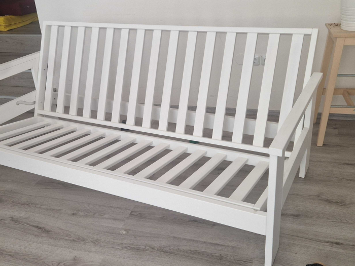 SLEVA 50% Atlas pohovka 140x200 bíla